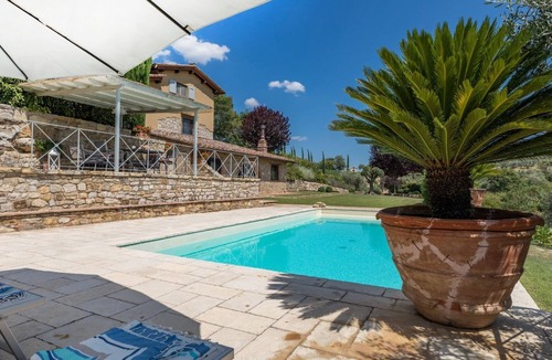 Gaiole in Chianti Villa | Casa dei Mandorli, Gaiole in Chianti, Siena and Chianti