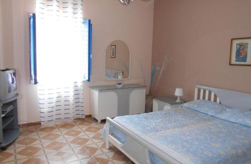 Grottasanta House | Casa Deli - Le Farfalle Blu