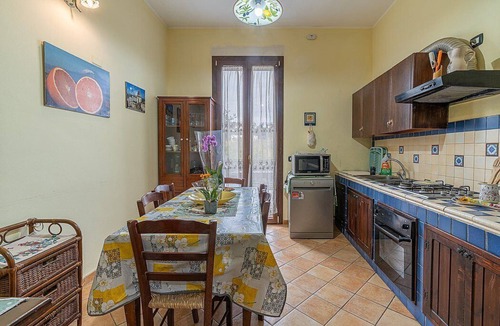 Noto Marina Villa | Casa Denisa: A welcoming villa surrounded by a lemon and orange garden, with Free WI-FI.