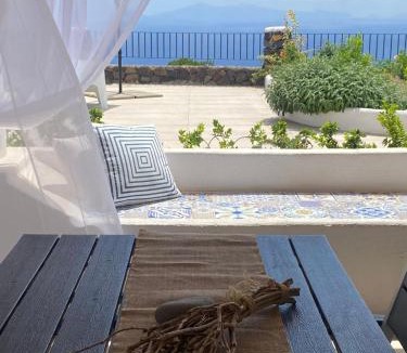 Filicudi Porto Apartment | Casa FILICUDI LISCIO by Filicudi Art & Stay