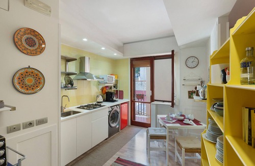 Torre Annunziata House | Casa Frank: between Naples, Pompeii and Sorrento