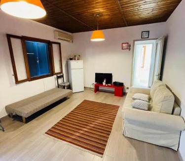 Isola delle Femmine House | Casa Gialla