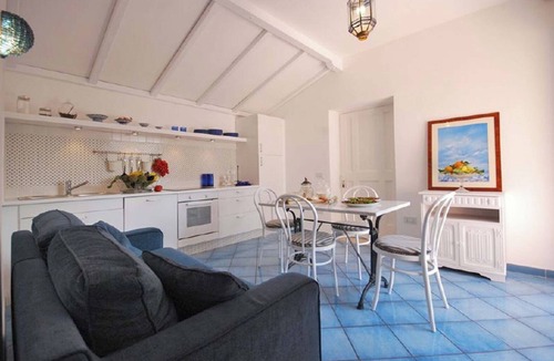 Piano di Sorrento Villa | Casa Le Onde, with private terrace, shared pool