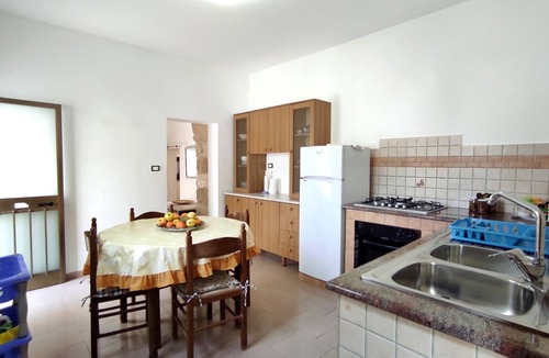 Marina di Novaglie House | Casa Marieli - 50 Meters from the Sea, with Outdoor Space