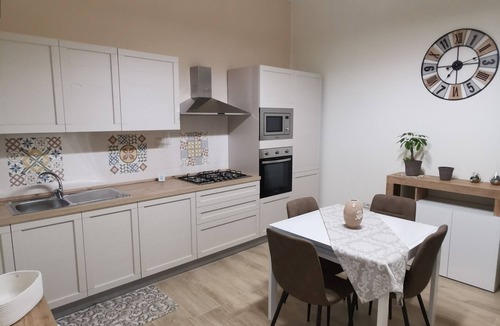 Crotone Apartment | Casa Marinella, a stone's throw from the center of Crotone.
