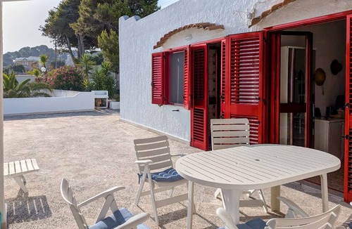 Vico del Gargano House | Casa Merla, terrace with a view of the sea