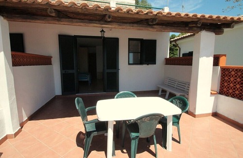 Montecorice House | Casa Panna B: A cheerful apartment that is part of a small villa located right on the beach, with Free WI-FI.