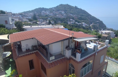 Barano d'Ischia House | Casa Pesce, Beautiful cozy and traditional family home.