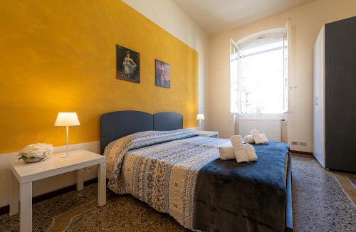 Rapallo Apartment | Casa Pier - Centralissima in villa d'epoca