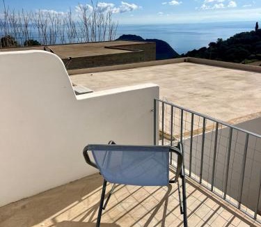 Filicudi Porto House | Casa Serena