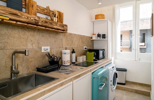 Taranto Apartment | Casa Sinatra by Rentbeat