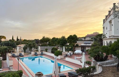 Belvedere House | Casa Sirokos