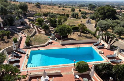 Belvedere House | Casa Sirokos