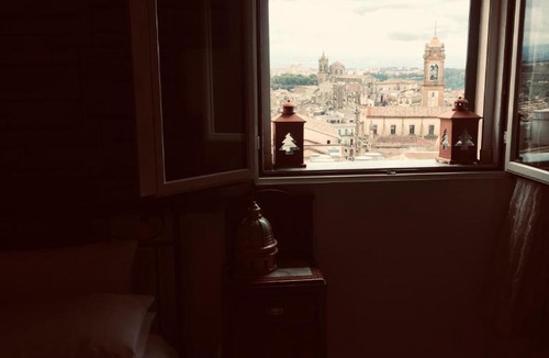 Caltagirone Bed & Breakfast | Casa tipica siciliana patronale home BedandBreakfast TreMetriSoprailCielo Camere con vista, colazione interna in terrazzo panoramico