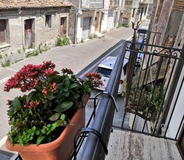 Mileto Apartment | Casa Vacanza "A Due Passi"