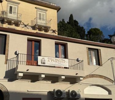 Monforte San Giorgio House | Casa vacanza a funtana