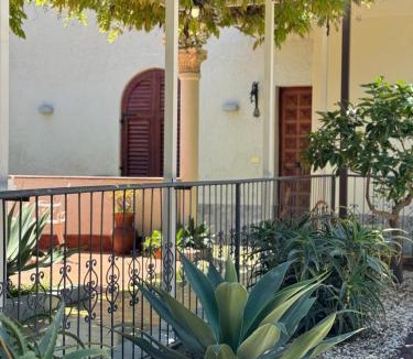 Giardini Naxos House | Casa Vacanze Villa Angelina