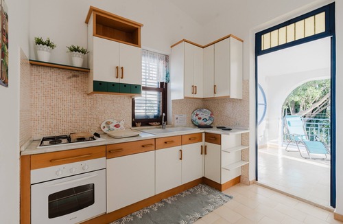 Trappeto House | Casa Venti del Mare – Holiday Home 150 m from the Sea in Trappeto