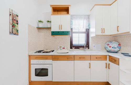 Trappeto House | Casa Venti del Mare – Holiday Home 150 m from the Sea in Trappeto