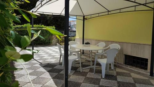 Presicce Apartment | Casa Zara Appartamenti con patio e BBQ, a pochi minuti dal mare