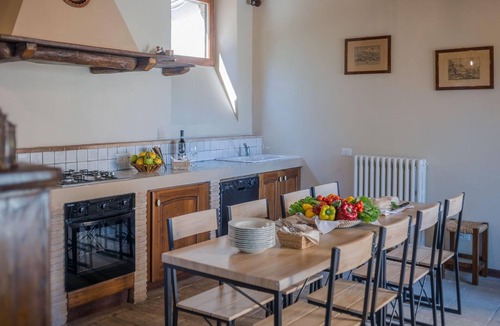 Spoleto Villa | Casale Andrea - 7 bedrooms, pool, airco, wifi, pet friendly, Umbria