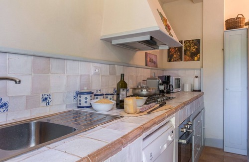 Castel Giorgio Villa | Casale dei Tigli 8, Emma Villas