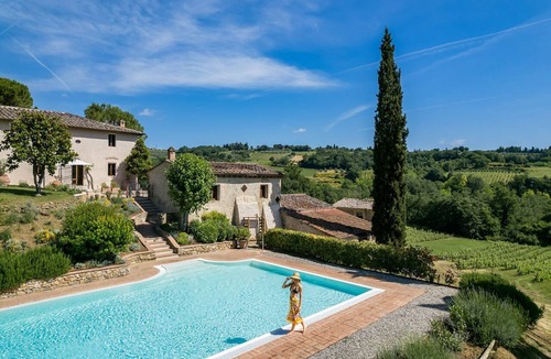San Gimignano Villa | Casale Eleganza - Five Bedroom Villa, Sleeps 10
