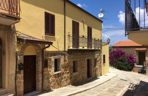 Castel Di Tusa Apartment | Casavacanze Natoli