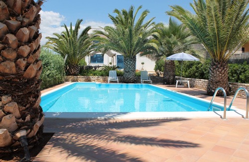 Marinella di Selinunte Villa | Case Selinuntine - apartments in villa with pool and garden in Selinunte