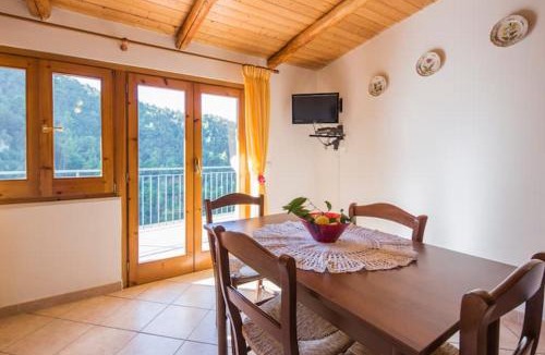 Pucara Apartment | Case Vacanze Dalisa Castagno Con Parcheggio