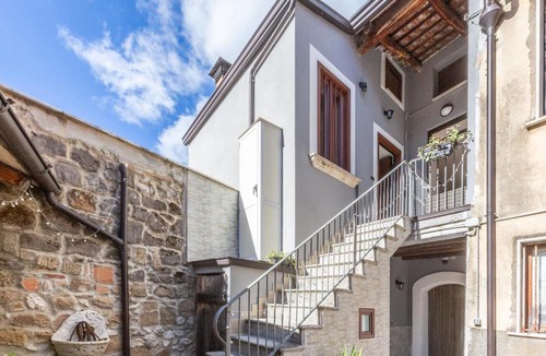 Sala Apartment | Casicarillo 800