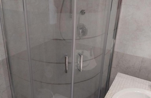 Contrada Pantano d'Arci Bed & Breakfast | CATANIA AIRPORT ROOM BAGNO PRIVATO iN CAMERA
