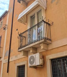 San Lucido Bed & Breakfast | Caterina House