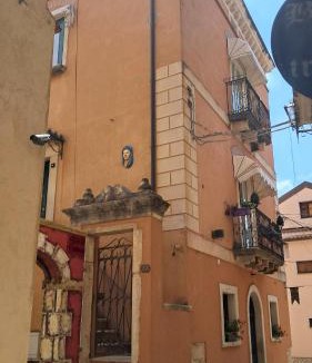 San Lucido Bed & Breakfast | Caterina House