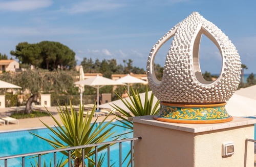 Mazzaforno Apartment | Cefalù Seaside Pool Villa with Shared Pool, Wi-Fi and Air Conditioning
