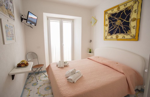 Lacco Ameno Bed & Breakfast | Celestina