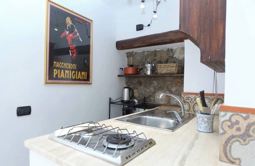Old Town Apartment | Central Apartment With Balcony