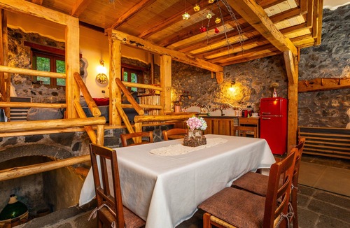 Linguaglossa Ski Chalet | Chalet "Casa U Parmento" on the Etna Natural Park with Garden & Terrace