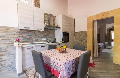 Carlentini House | Charming Casina in the green with solarium pool and BBQ between Catania and Syracuse