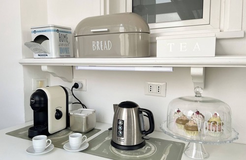 Partanna Apartment | Chiron House - a stone's throw from Mondello