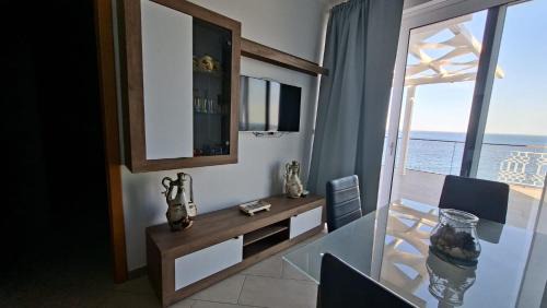 Santa Teresa di Riva Apartment | Cleopatra