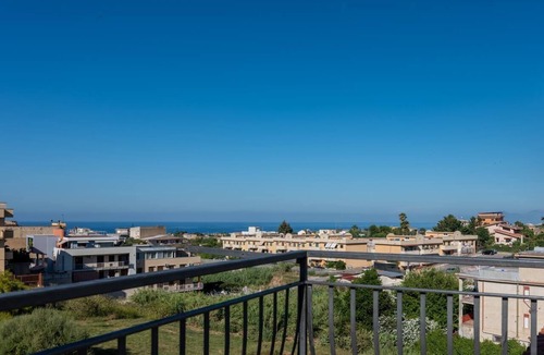 Casteldaccia Apartment | Colletta Vacation Home - Apartments with a Beach