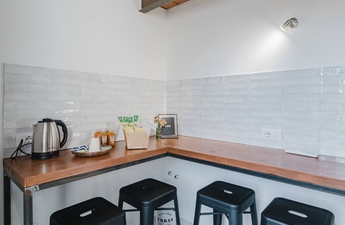 Calangianus Apartment | Comfort Quadruple Room with Mountain View, Wi-Fi and Air Conditioning