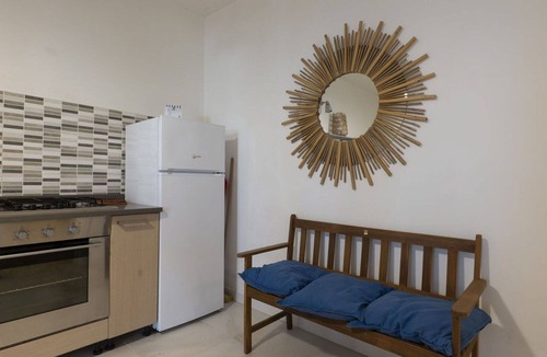 Torre Vado Apartment | Cosy apartment for 4 guests with A/C, TV, terrace and pets allowed