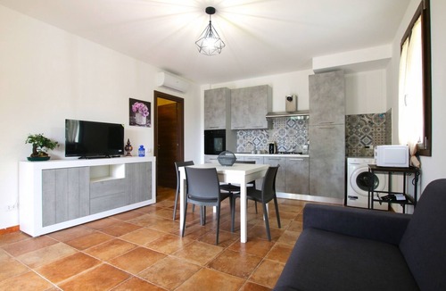 Campofelice di Roccella Villa | Cosy Countryside comfy Retreat near the Sea, Close to Cefalù, Pet Friendly!