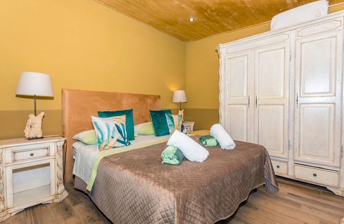 Mitogio House | Country House 'Kina' with Private Pool, Wi-Fi and Air Conditioning