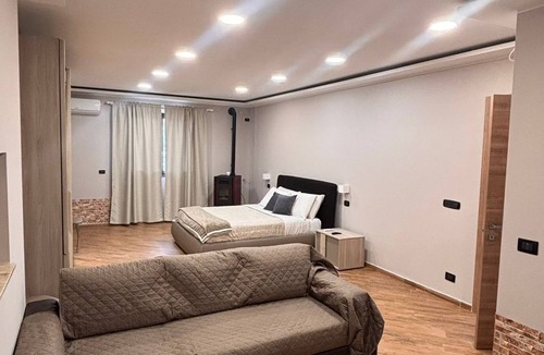 Macchia House | Cozy and comfortable country cottage with swimming pool.