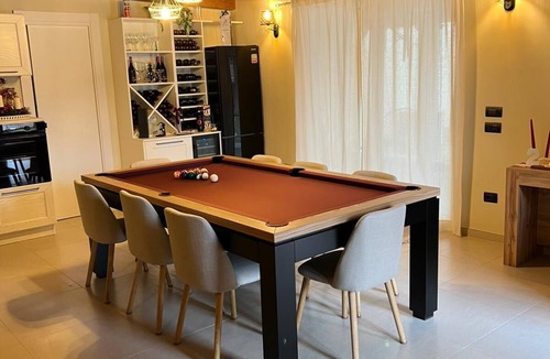 Lanzara Cottage | Cozy and intimate retreat to relax and indulge in quality time.
