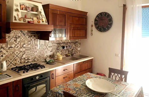 Portici Apartment | Cozy apartment - central within walking distance of Naples