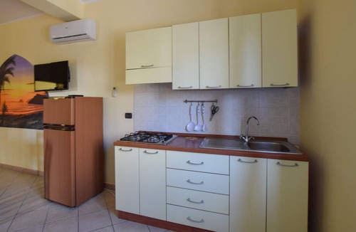 San Nicolo Apartment | Cozy apartment in Ricadi with WiFi